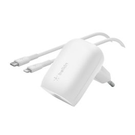 BELKIN BOOST CHARGE hálózati töltő Type-C aljzat (30W, PD gyorstöltő + lightning kábel) FEHÉR   BELKIN BOOST CHARGE hálózati töltő Type-C aljzat (30W, PD gyorstöltő + lightning kábel) FEHÉR