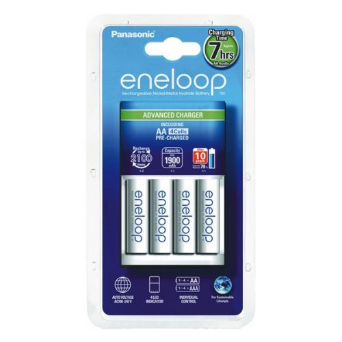 PANASONIC ENELOOP akkutöltő (240V, LED jelzés, időzítő, 4xAA/AAA elem kompatibilis + 4db 1900mAh AA elem) FEHÉR